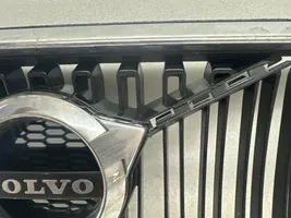 Volvo S90, V90 Etupuskurin ylempi jäähdytinsäleikkö 31383515
