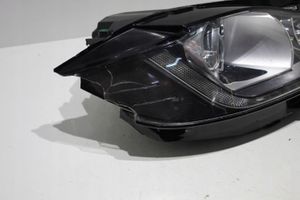 Jaguar XF X260 Lampa przednia 