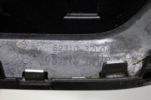 Nissan Note (E12) Grille calandre supérieure de pare-chocs avant 623104MD00