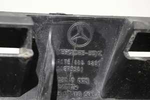Mercedes-Benz A W176 Etupuskurin ylempi jäähdytinsäleikkö A1768880260