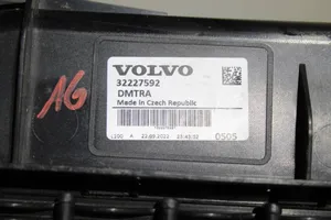 Volvo XC40 Välijäähdyttimen ilmanohjauksen ilmakanava 32227592