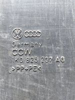 Volkswagen Golf VI Protezione anti spruzzi/sottoscocca del motore 1K0825237AG