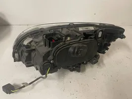 Volvo S60 Lampa przednia 31420254