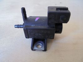 Toyota RAV 4 (XA40) Solenoidinis vožtuvas 258600R011