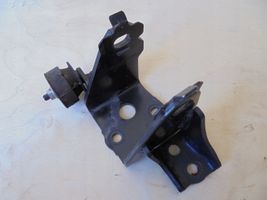 Toyota RAV 4 (XA40) Supporto di montaggio scatola del cambio 