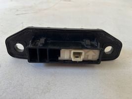 Toyota Auris E180 Aizmugures durvju atvēršanas slēdzis 5092493204