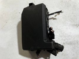 Toyota Auris E180 Coperchio scatola dei fusibili 8266202B71