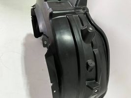 Toyota Yaris XP210 Rivestimento paraspruzzi passaruota anteriore 