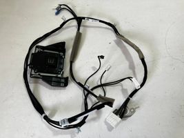 Toyota Yaris XP210 GPS-pystyantenni 86101K0500B