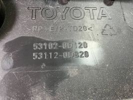 Toyota Yaris Grotelės viršutinės 531020D120