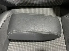 Toyota Auris E180 Set sedili 