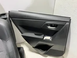 Toyota Auris E180 Seat set 