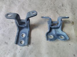 Toyota Avensis T250 Set di cerniere portiera anteriore 