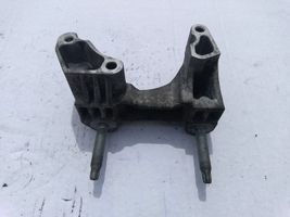 Ford Focus Support de générateur / alternateur 6B906030