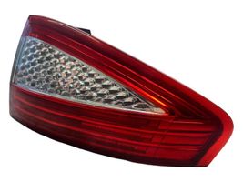 Ford Mondeo MK IV Luci posteriori 7S7113404A