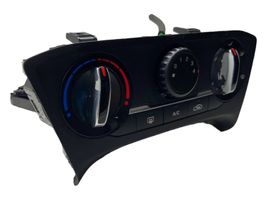 Hyundai i20 (GB IB) Panel klimatyzacji 97250C8011