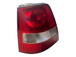 KIA Sorento Lampa tylna E138362