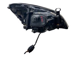 Volvo XC60 Lampa przednia 31299992