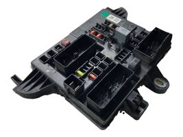 Opel Insignia A Module de fusibles 13277322