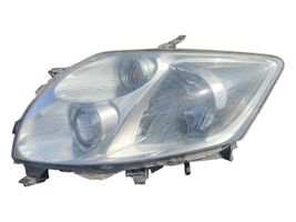 Toyota Auris 150 Lampa przednia 8115002470