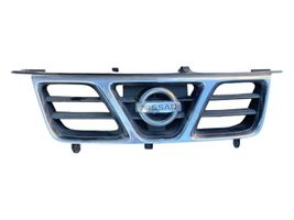 Nissan X-Trail T30 Grille calandre supérieure de pare-chocs avant 623108H700