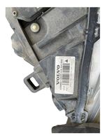 Volvo S60 Lampa przednia 31395905