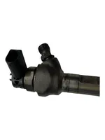 Volkswagen Touran III Fuel injector 0445110469