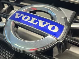 Volvo V40 Etupuskurin ylempi jäähdytinsäleikkö 31353127