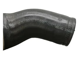 Volvo V60 Intercooler hose/pipe P31686562