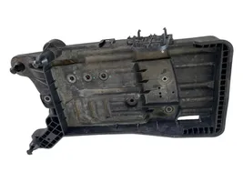 Volkswagen Touran III Battery tray 5QF915325B