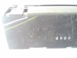 Opel Astra F Horloge 90434180