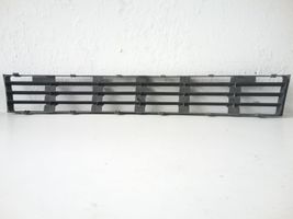 Audi A4 S4 B5 8D Grille inférieure de pare-chocs avant 8D0807683