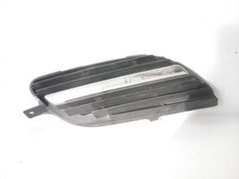 Nissan Almera Tino Maskownica / Grill / Atrapa górna chłodnicy 9381M020