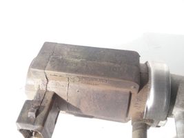 Audi A6 S6 C5 4B Solenoidinis vožtuvas 72190321