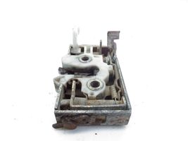 Audi 80 90 B2 Etuoven lukko 813839015