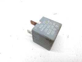 Volkswagen PASSAT B6 Other relay 141951253B