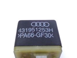 Audi A4 S4 B5 8D Altri relè 431951253H