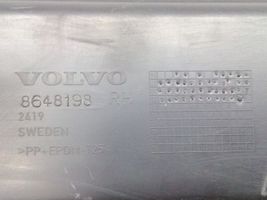 Volvo V70 Takapuskurin kannake 8648198