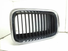 BMW 3 E36 Front bumper lower grill 8151548
