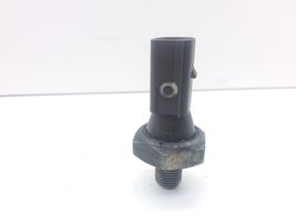 Audi A4 S4 B7 8E 8H Sensore di pressione dell’olio 038919081