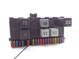 Volkswagen PASSAT B3 Fuse module 357937039