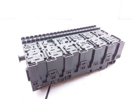 Volkswagen PASSAT B3 Fuse module 357937039