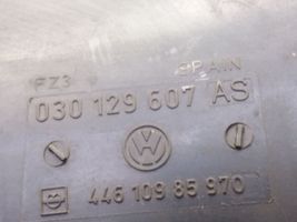 Volkswagen Polo III 6N 6N2 6NF Ilmansuodattimen kotelo 030129607