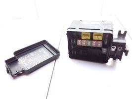 Rover 414 - 416 - 420 Module de fusibles YQE102030