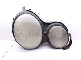 Mercedes-Benz E W210 Klosze lamp przednich 14433600