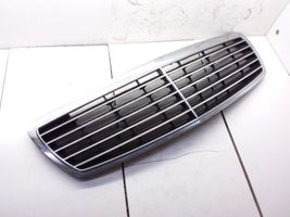 Mercedes-Benz E W211 Maskownica / Grill / Atrapa górna chłodnicy A2118800583