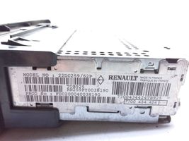 Renault Scenic I Radio/CD/DVD/GPS-pääyksikkö 7700434424