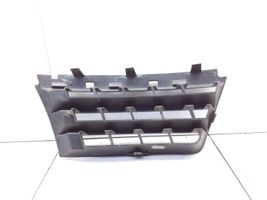 Renault Megane II Front bumper upper radiator grill 8200140329