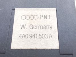 Audi 80 90 S2 B4 Przycisk chowanego haka holowniczego 4A0941503A
