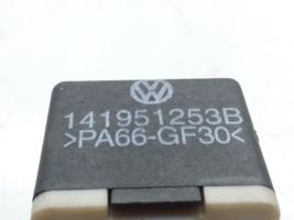 Volkswagen Golf V Relè lampeggiatore d'emergenza 141951253B